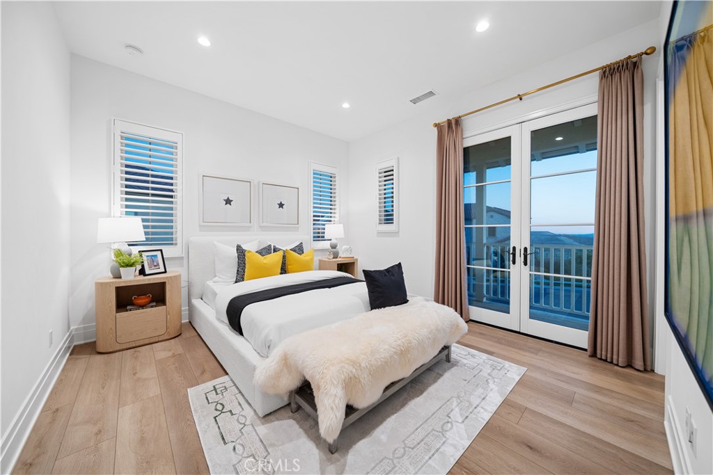 101 Lustro Property Photo 42