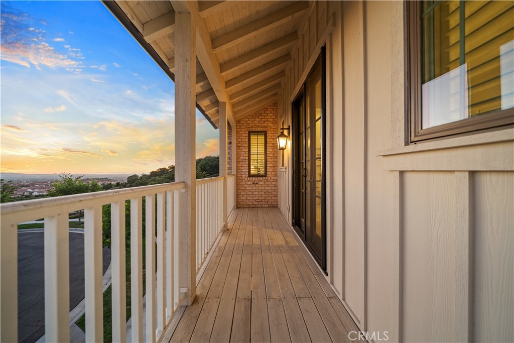 101 Lustro Property Photo 45