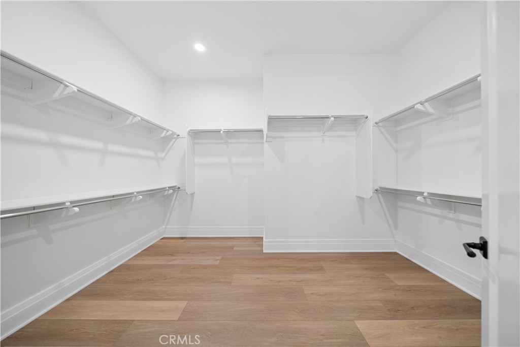 101 Lustro Property Photo 60