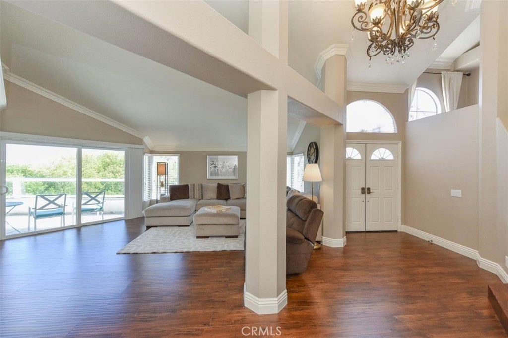38 Toulon Property Photo 10