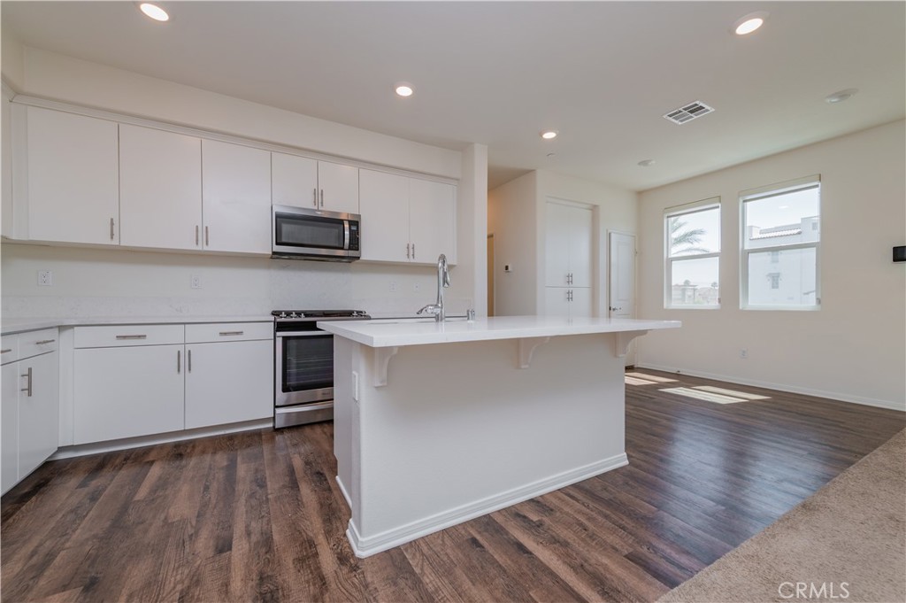 12173 Meridian Property Photo 9