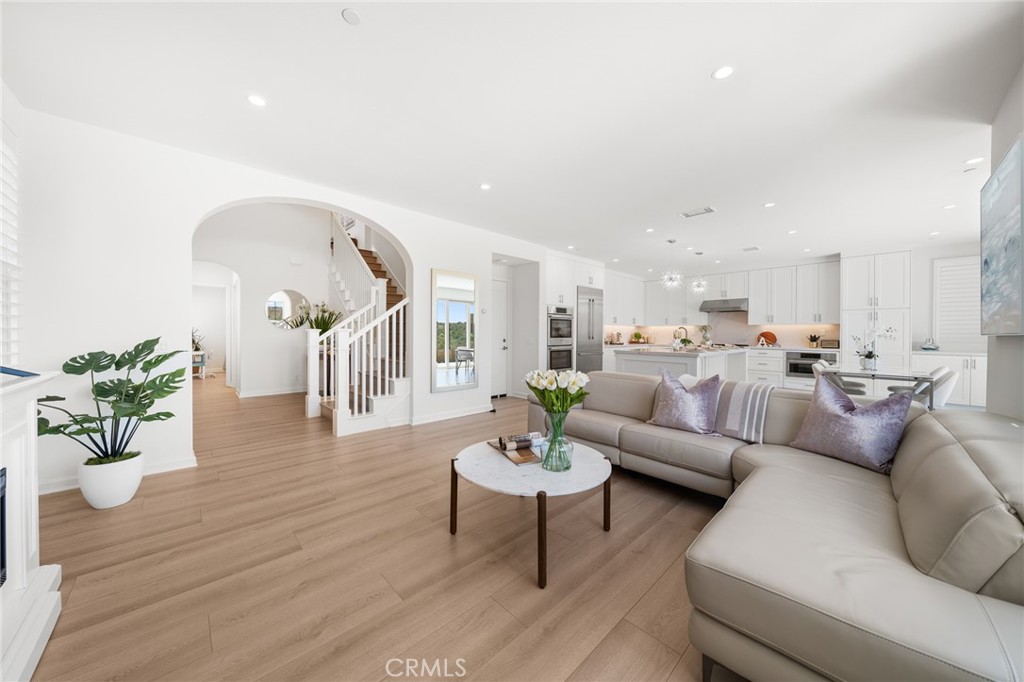 246 Canterbury Property Photo 7