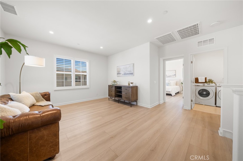 246 Canterbury Property Photo 21