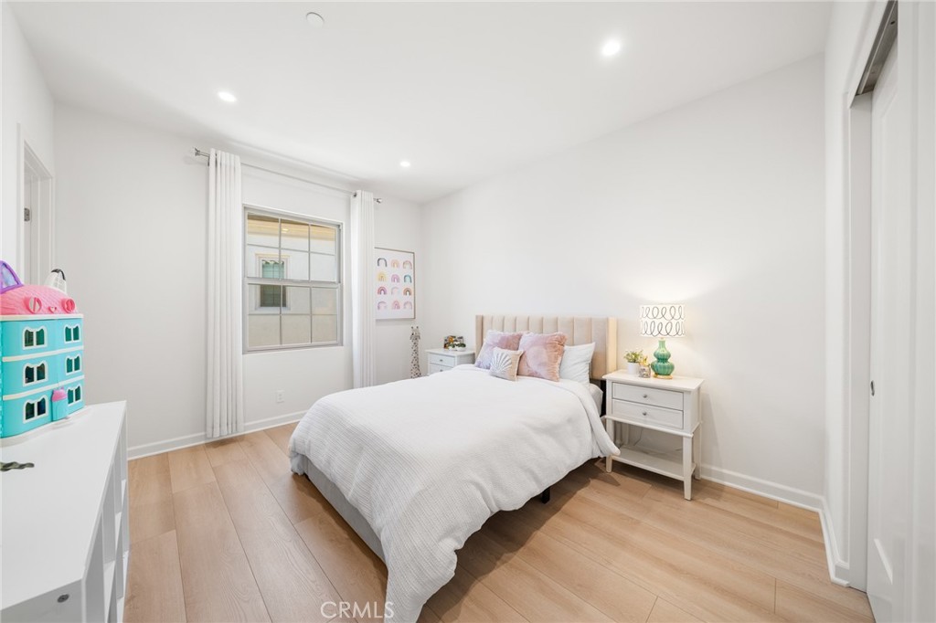 246 Canterbury Property Photo 28