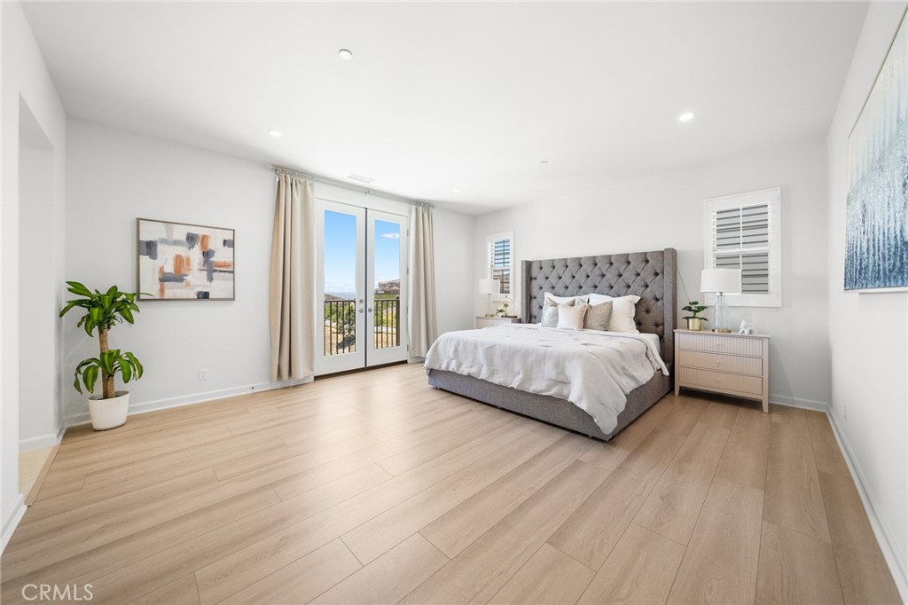 246 Canterbury Property Photo 31