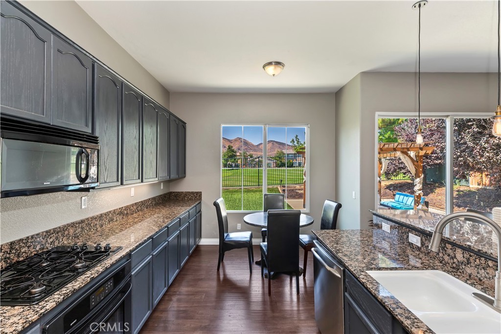 34160 Pinehurst Drive Property Photo 20