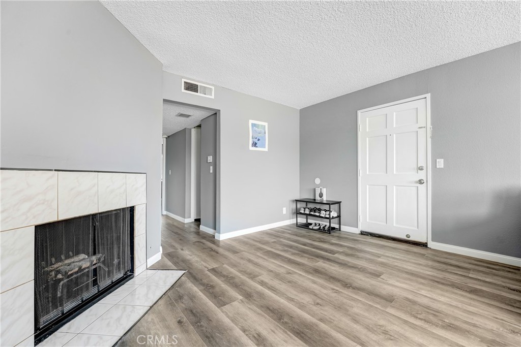 8020 Langdon Avenue 211 Property Photo 27