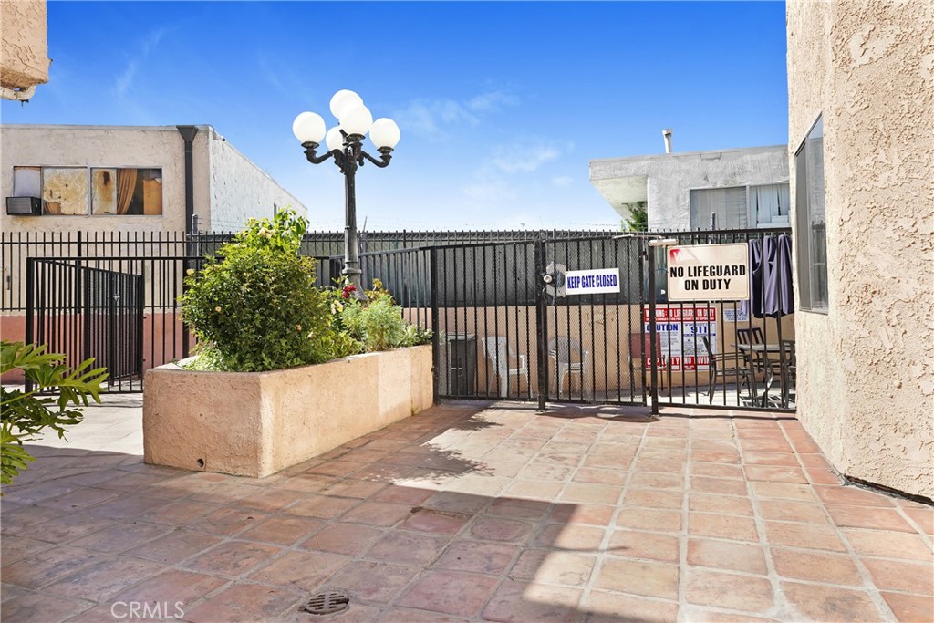 8020 Langdon Avenue 211 Property Photo 30