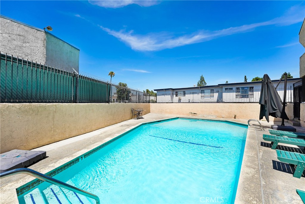 8020 Langdon Avenue 211 Property Photo 32