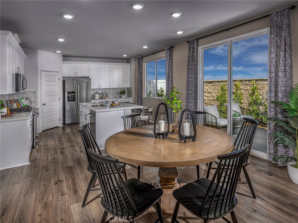 2151 Bergamot Street Property Photo 4