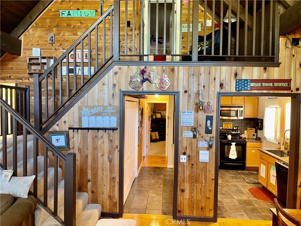 9312 Mountain Meadow Road Property Photo 24