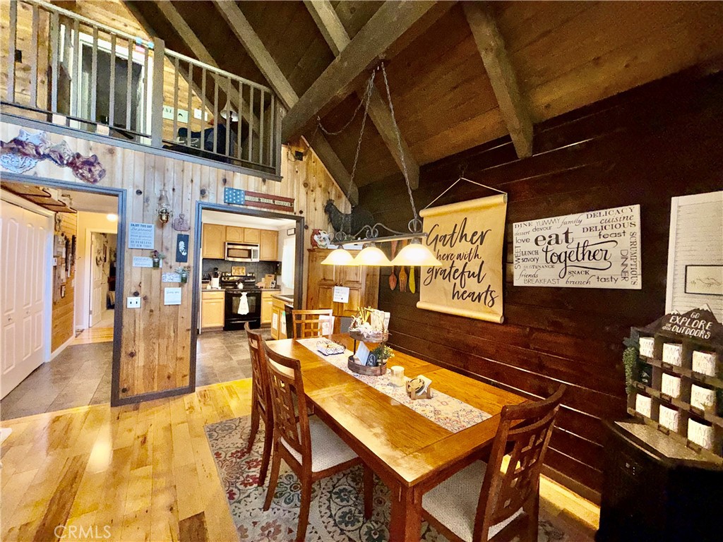 9312 Mountain Meadow Road Property Photo 25