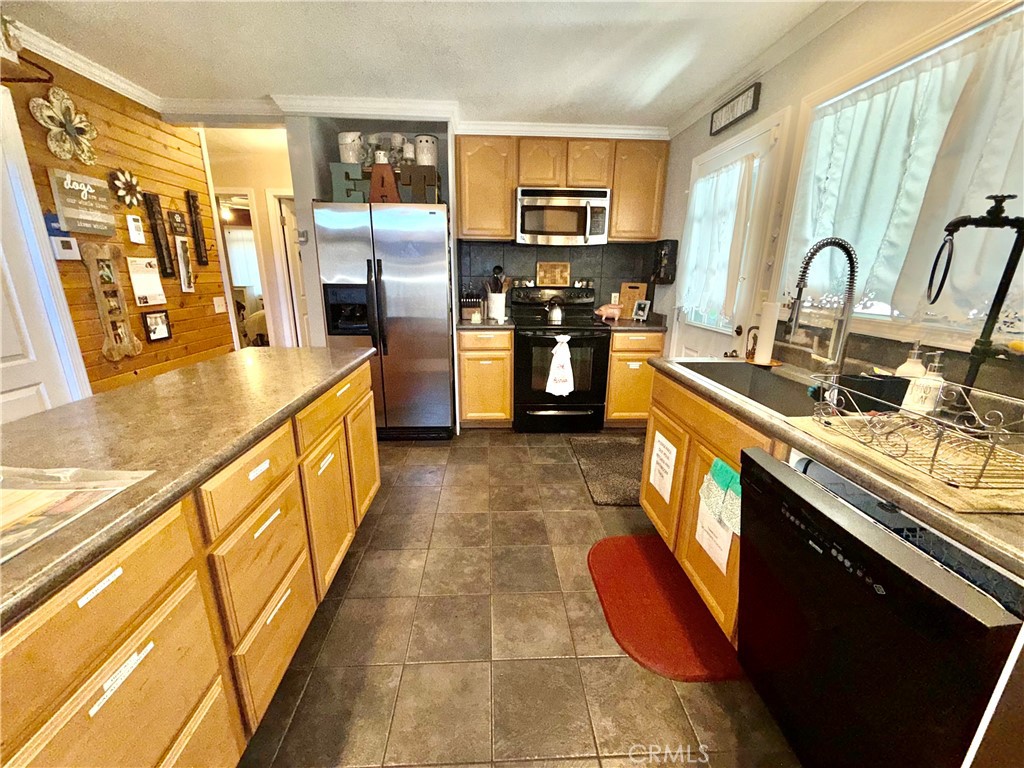 9312 Mountain Meadow Road Property Photo 27