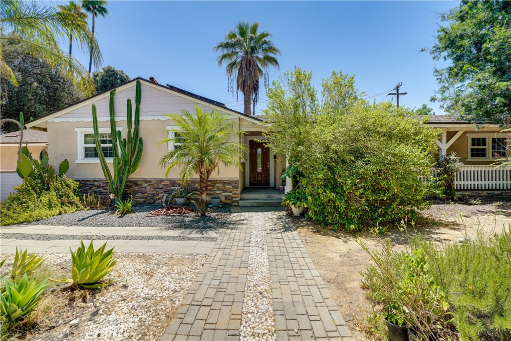 8084 Magnolia Avenue Property Photo 1