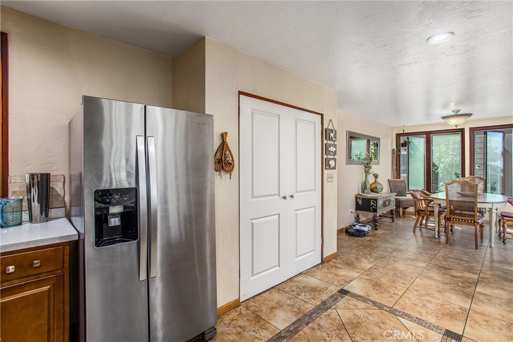30421 Live Oak Drive Property Photo 8