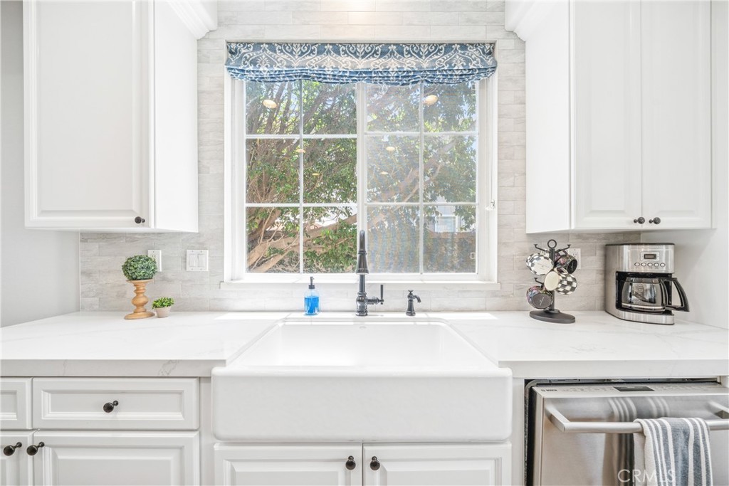 22681 Maplewood Property Photo 16