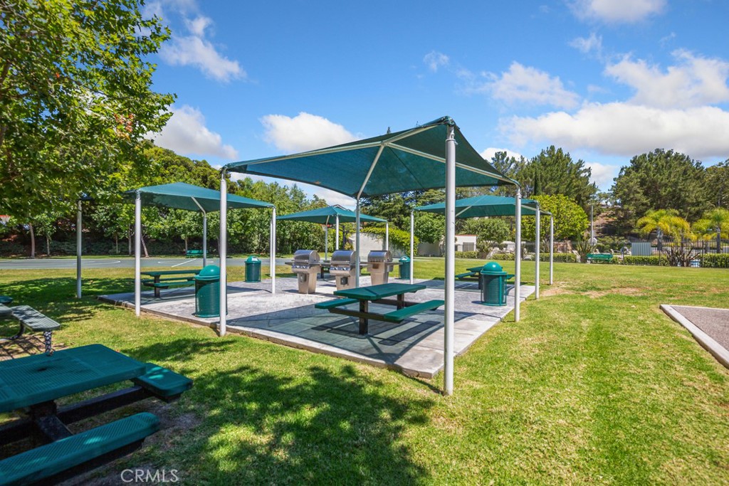 22681 Maplewood Property Photo 66