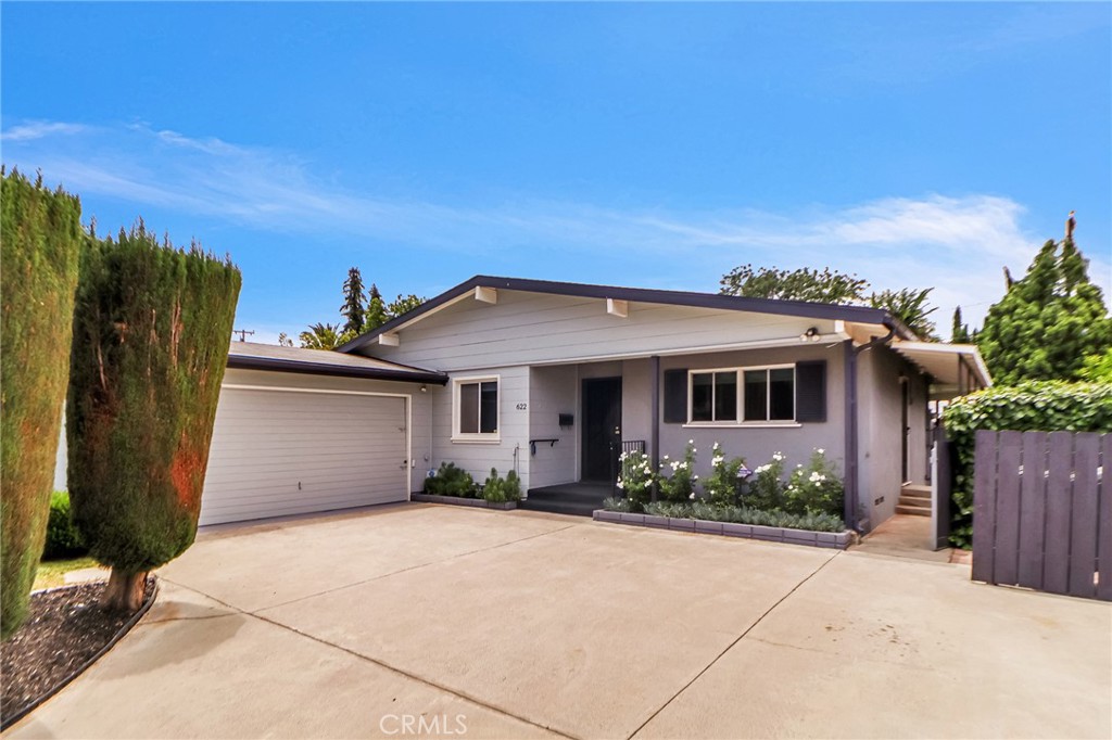 622 Esther Way Property Photo 1
