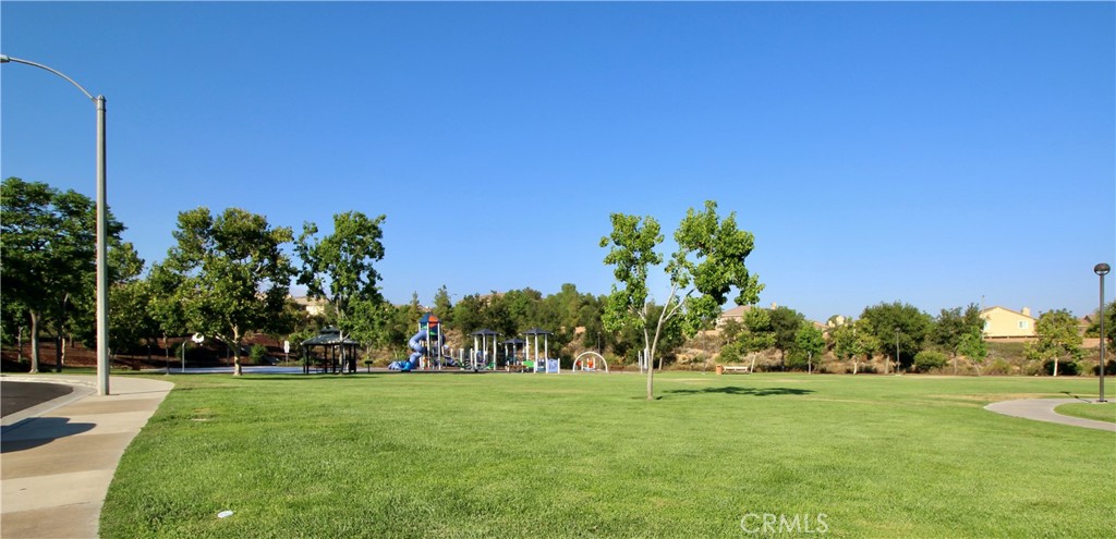 37575 Parkway Drive Property Photo 8