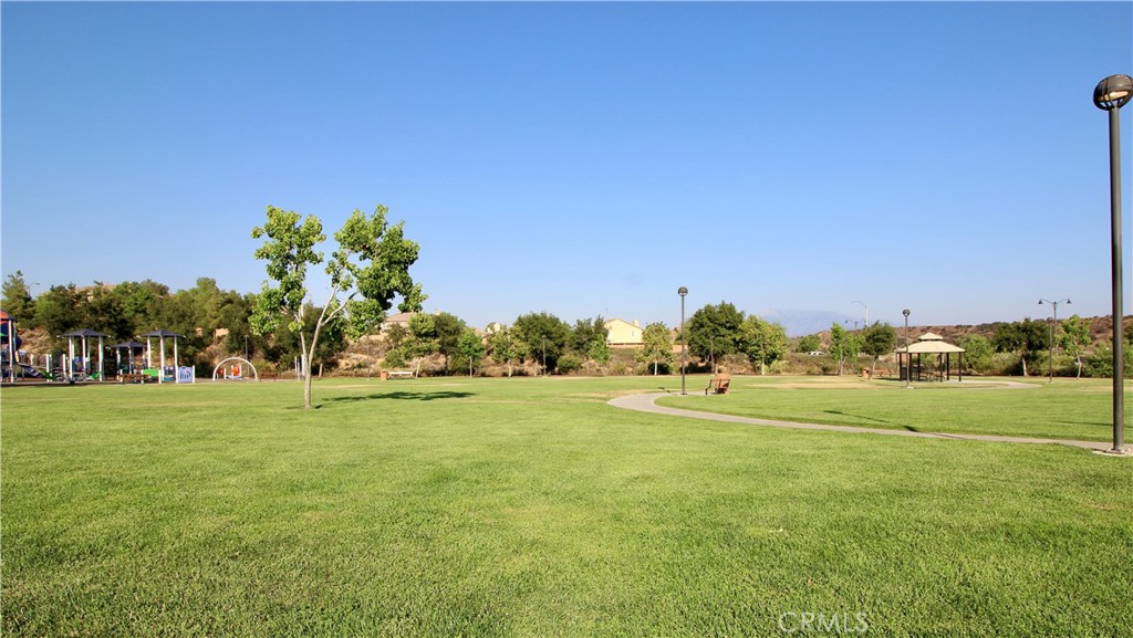 37575 Parkway Drive Property Photo 9