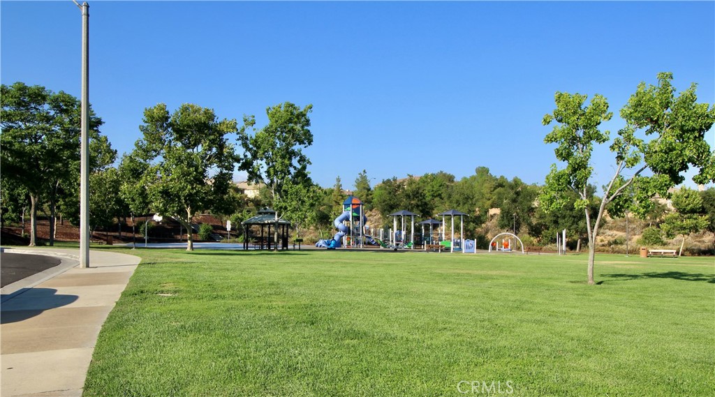 37575 Parkway Drive Property Photo 10