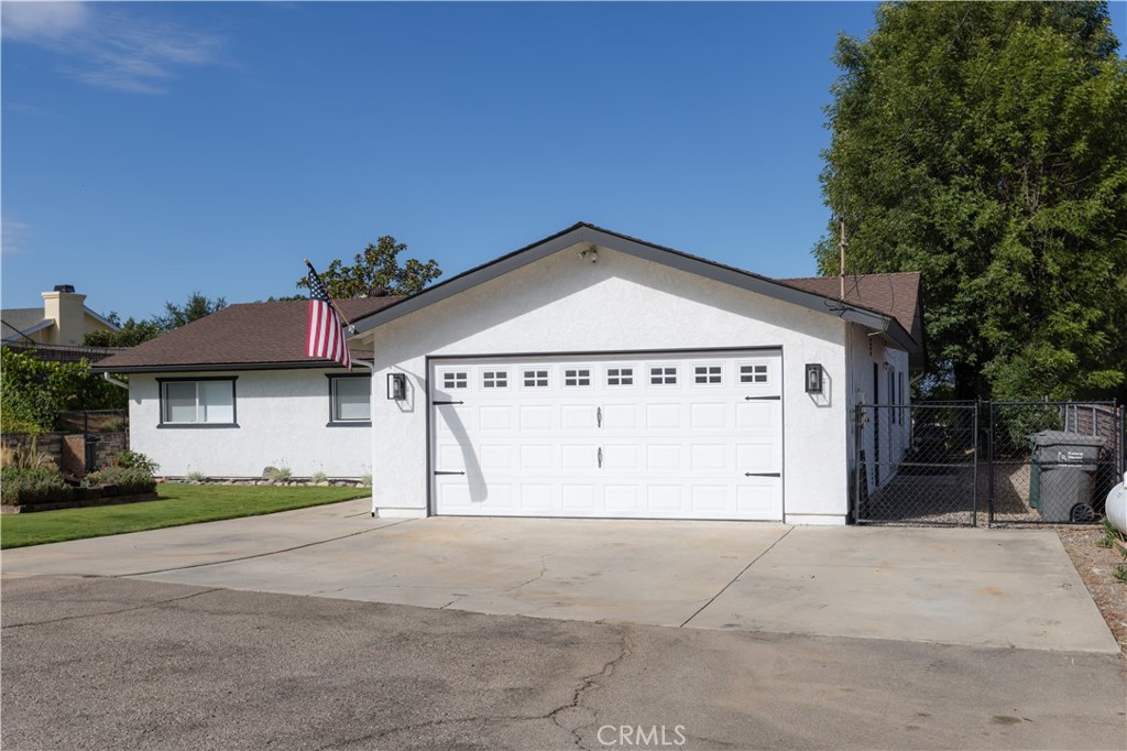 815 6th Street Property Photo 1
