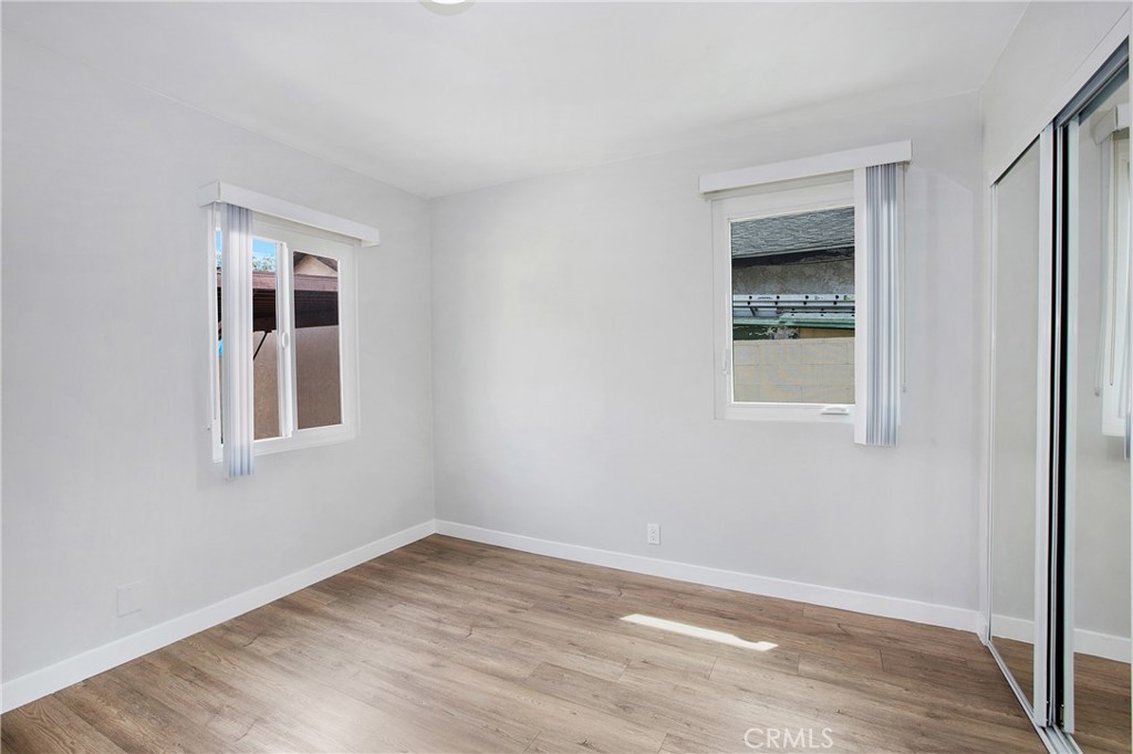 1435 1437 E Colon St Property Photo 7
