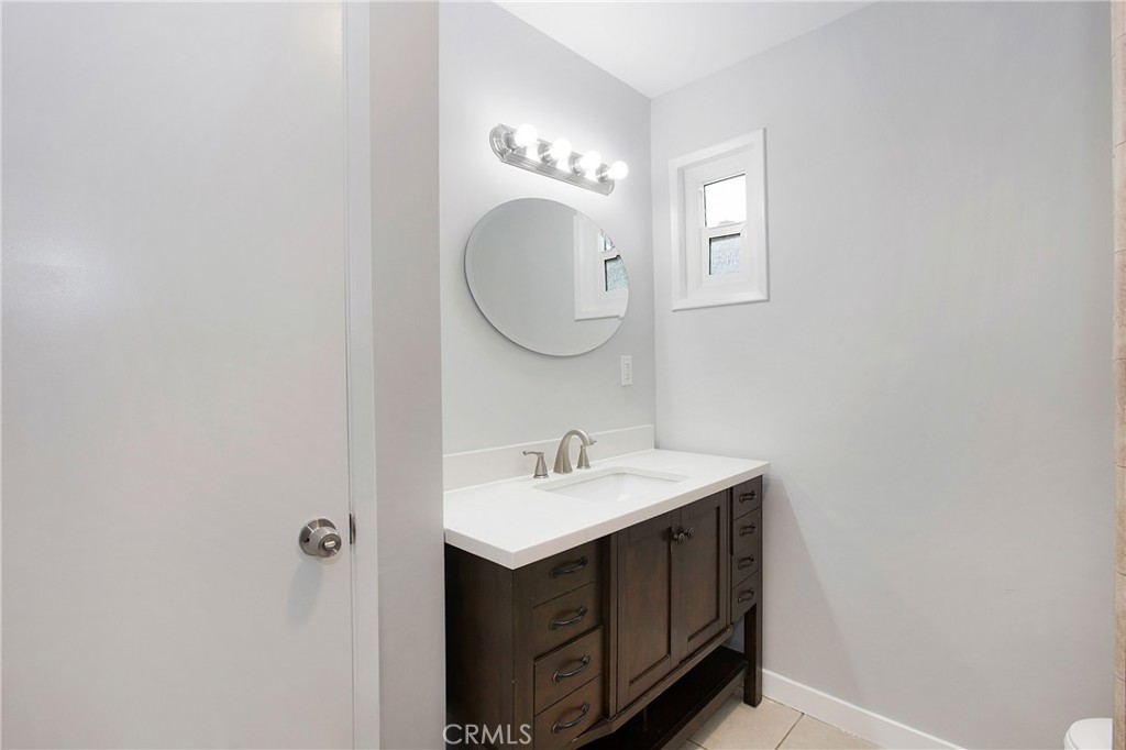 1435 1437 E Colon St Property Photo 18