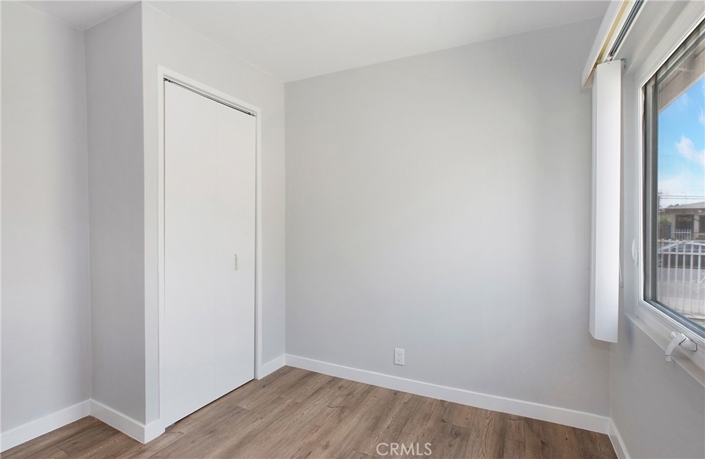 1435 1437 E Colon St Property Photo 23
