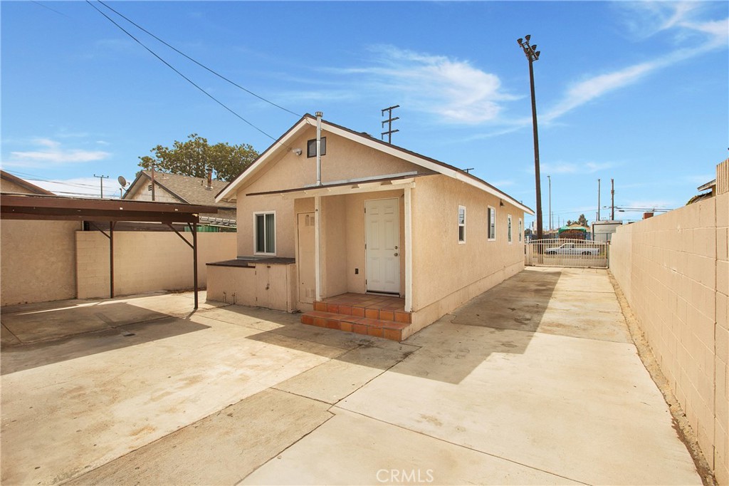 1435 1437 E Colon St Property Photo 25