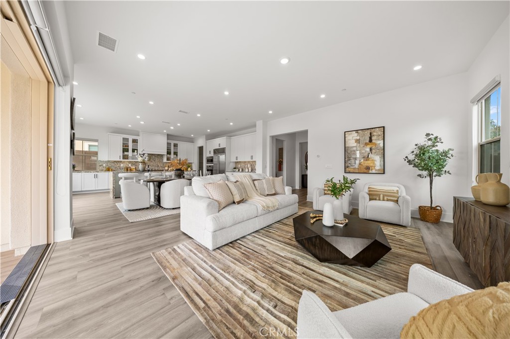 59 Longchamp Property Photo 12