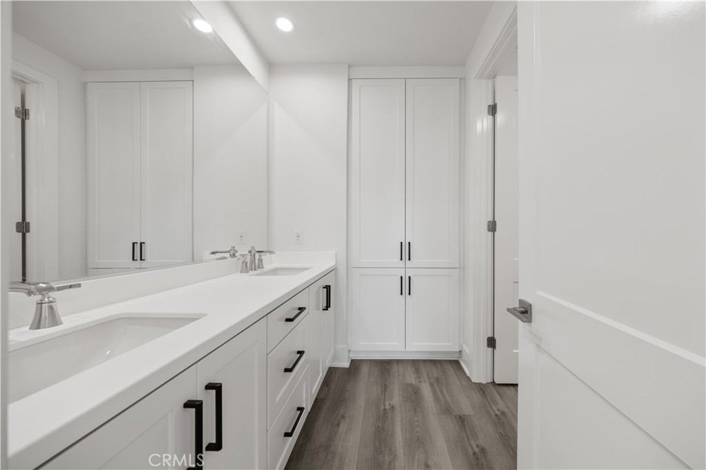 59 Longchamp Property Photo 26