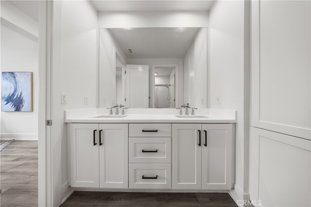 59 Longchamp Property Photo 27