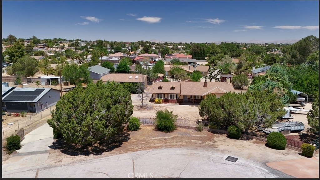 16520 Adelia St Property Photo 4