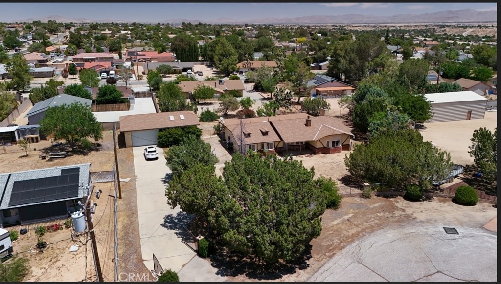 16520 Adelia St Property Photo 8