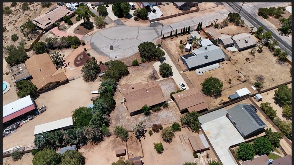 16520 Adelia St Property Photo 9