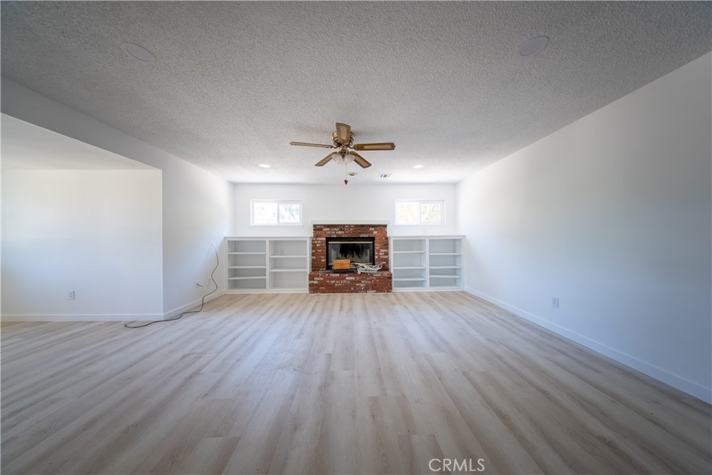 16520 Adelia St Property Photo 15