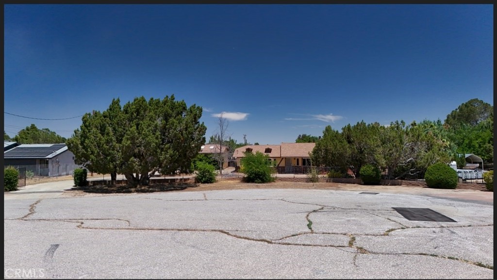 16520 Adelia St Property Photo 36