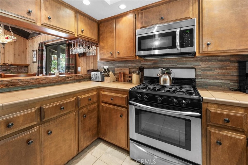 41865 Switzerland Drive 8 Property Photo 16