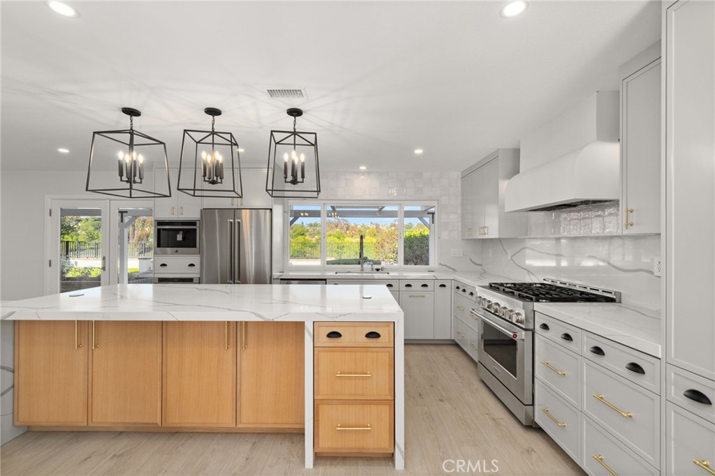 24362 Via Santa Clara Property Photo 1