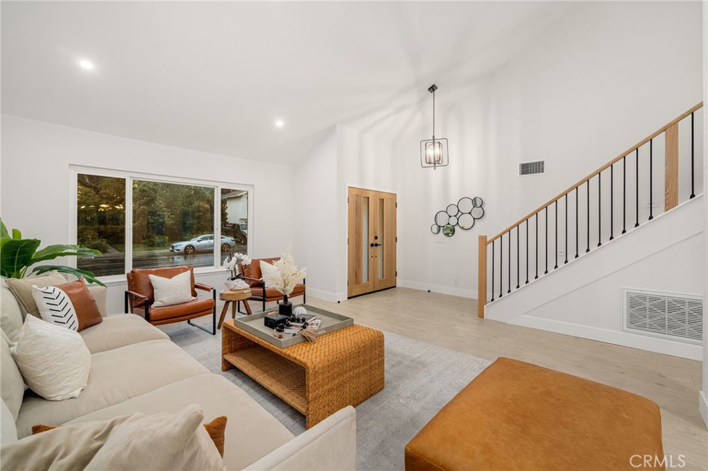 24362 Via Santa Clara Property Photo 5