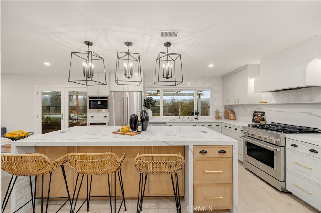 24362 Via Santa Clara Property Photo 9