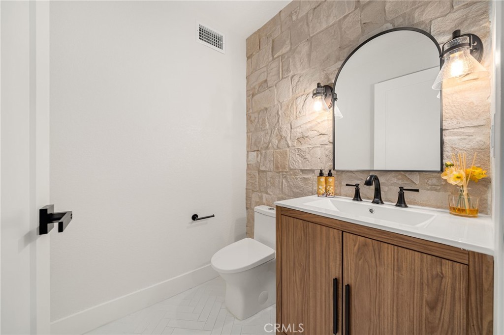 24362 Via Santa Clara Property Photo 15