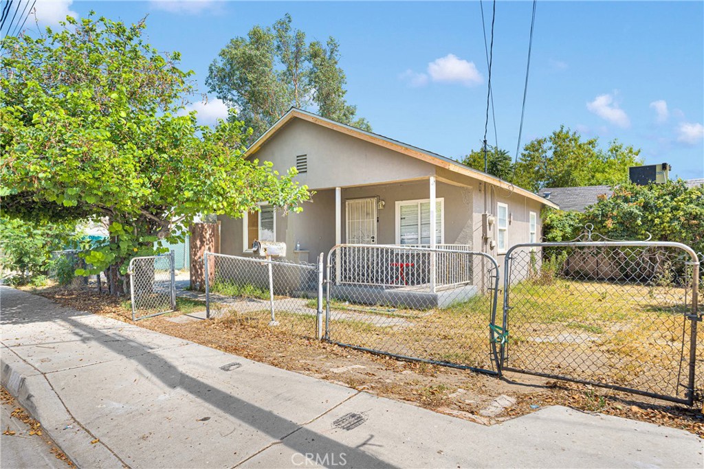 659 S 7th Street Property Photo 1