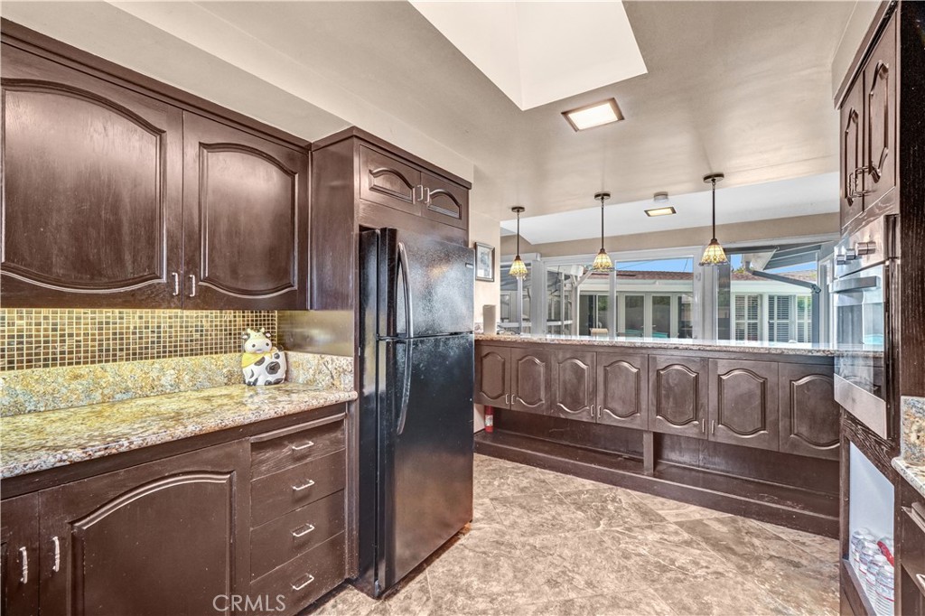 994 N Cleveland Street Property Photo 18