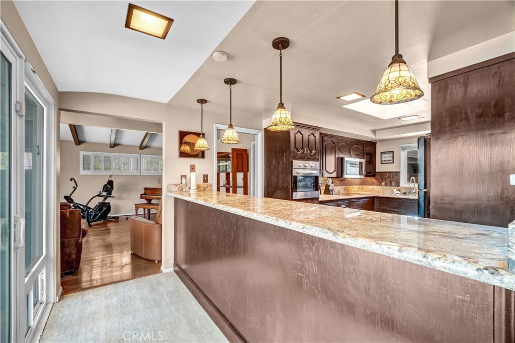 994 N Cleveland Street Property Photo 20