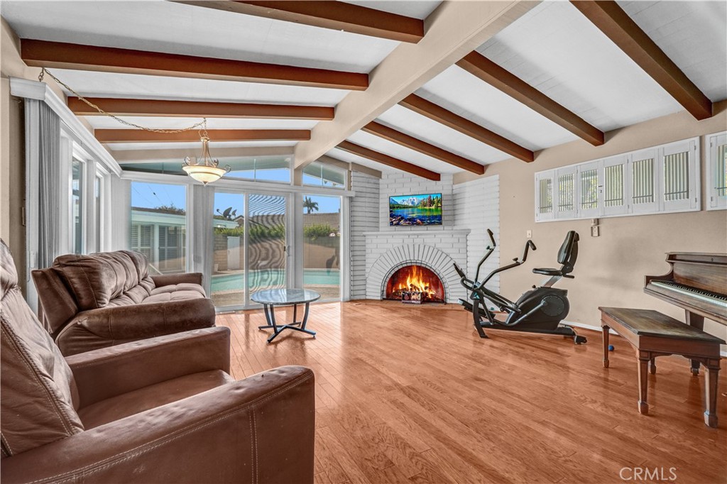 994 N Cleveland Street Property Photo 21