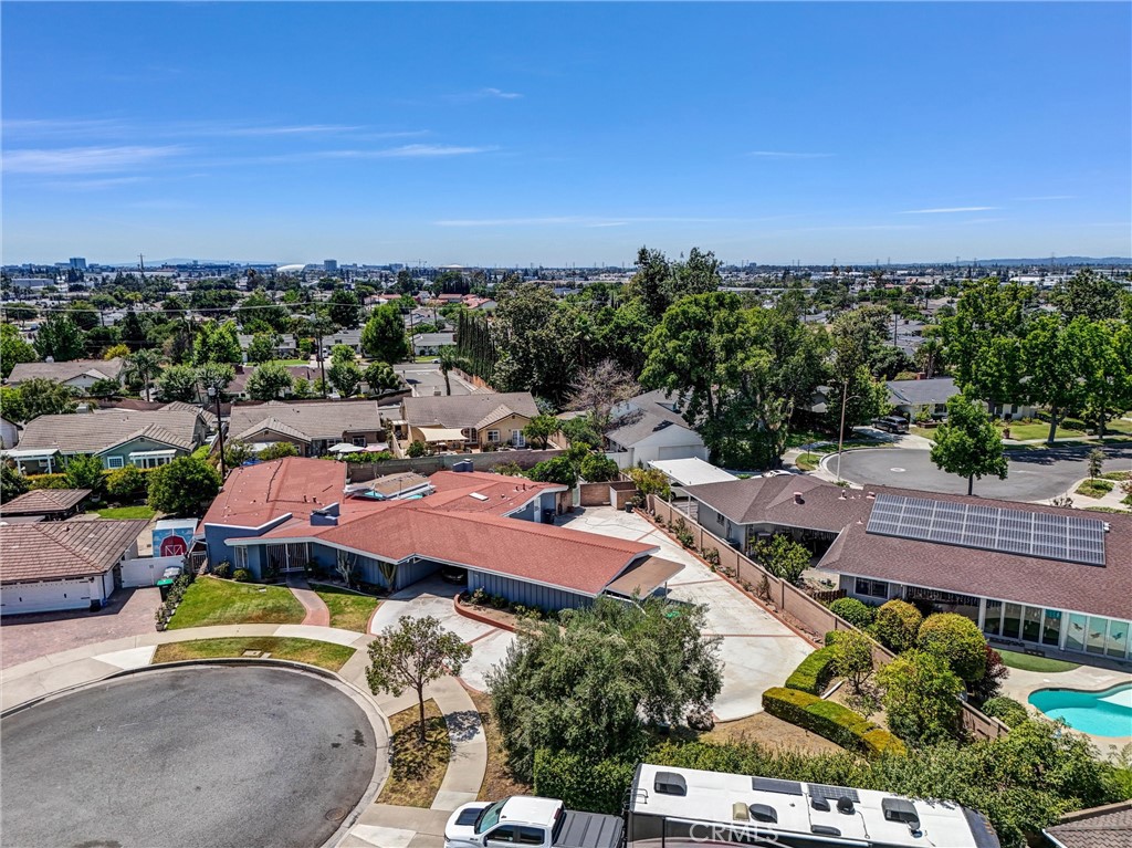 994 N Cleveland Street Property Photo 38