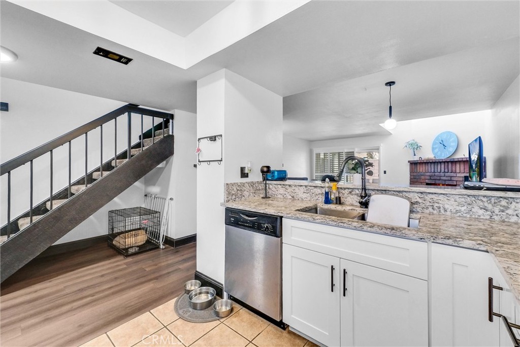 1020 S Mountain Avenue Property Photo 13