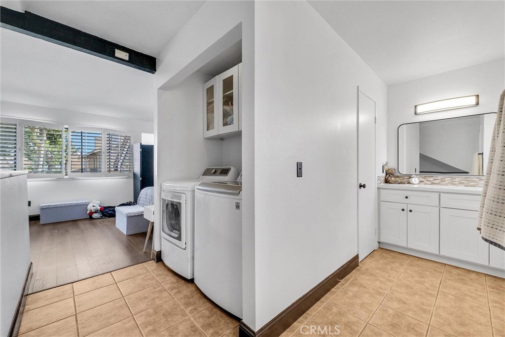 1020 S Mountain Avenue Property Photo 18